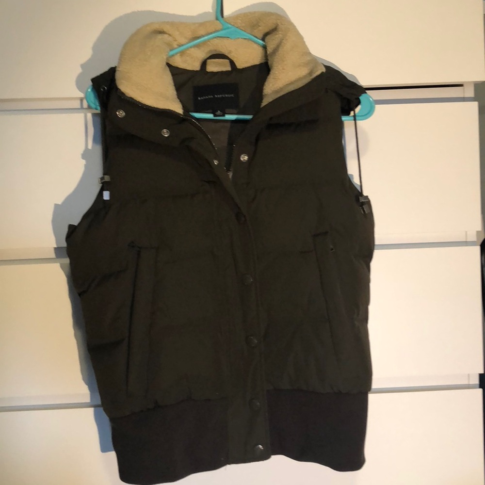 Vest-Banana Republic